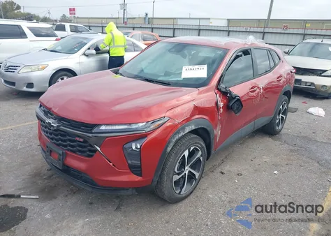 2024 Chevrolet Trax Fwd 1Rs z USA, uszkodzony, nr VIN KL77LGE23RC145177